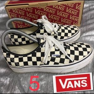 Vans authentic (golden coast) size women 6.5